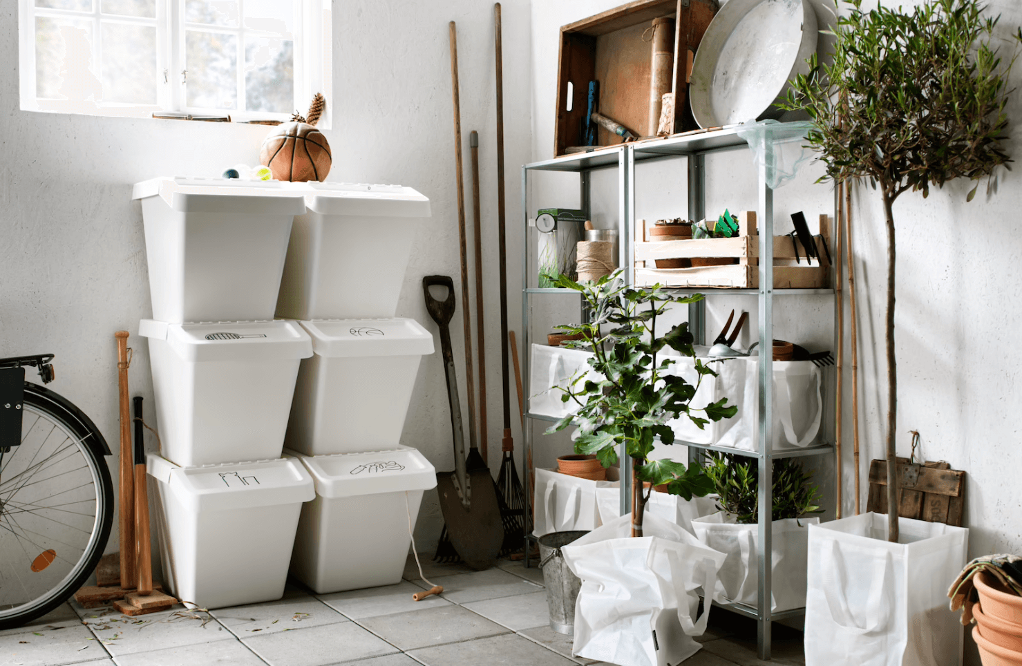 Ideas para guardar el material deportivo en casa - IKEA